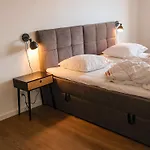 5 Star In